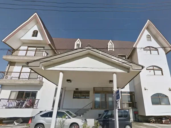 朝発バス/池袋発 スポーツプラザ上越 上越国際スキー場 選べるリフト券|コンビニまで徒歩5分!夕食は鍋料理または陶板焼料理をご用意!1